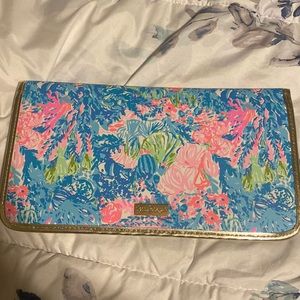 Brand New Lilly Pulitzer travel case
